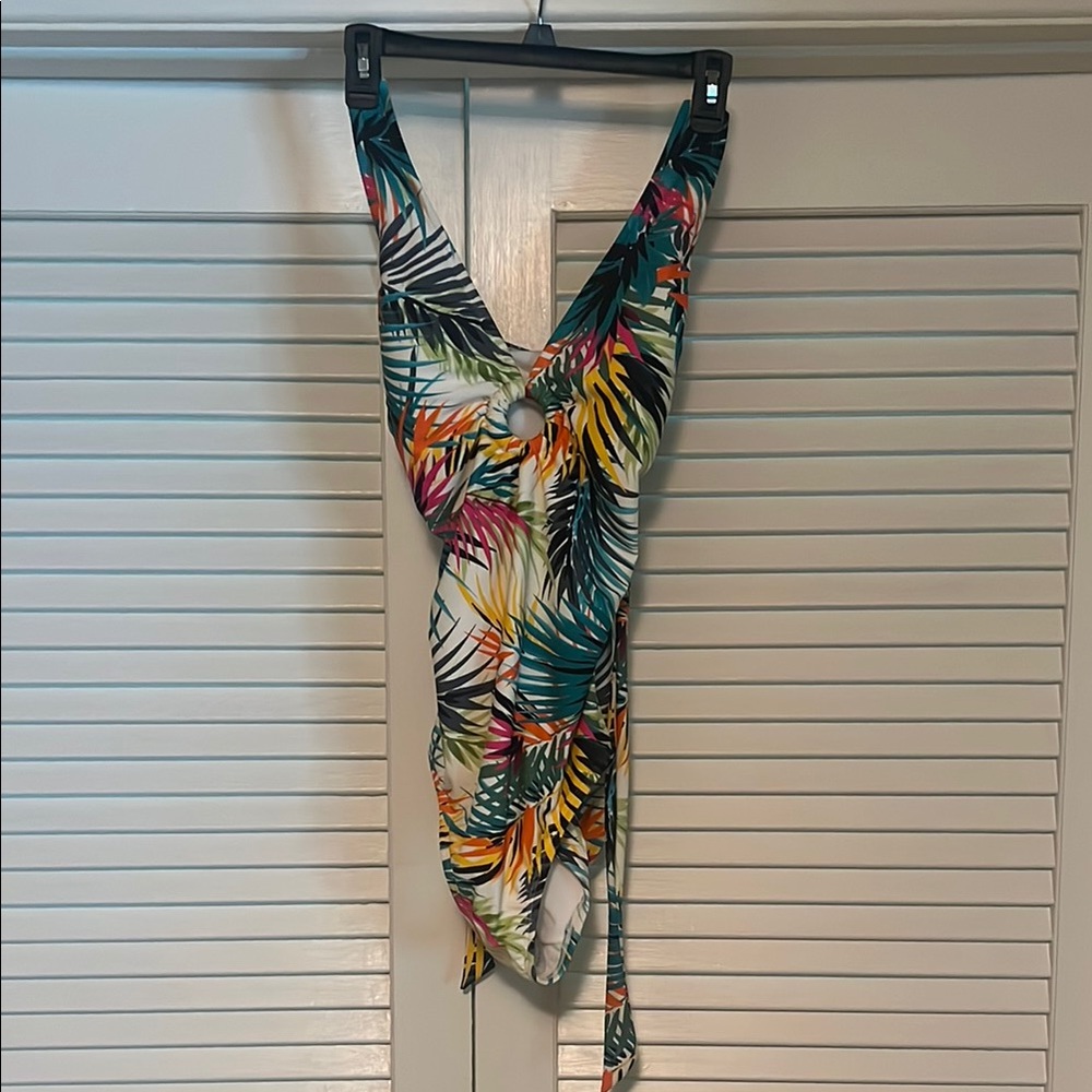 New Tropical Leaf Print Swimsuit